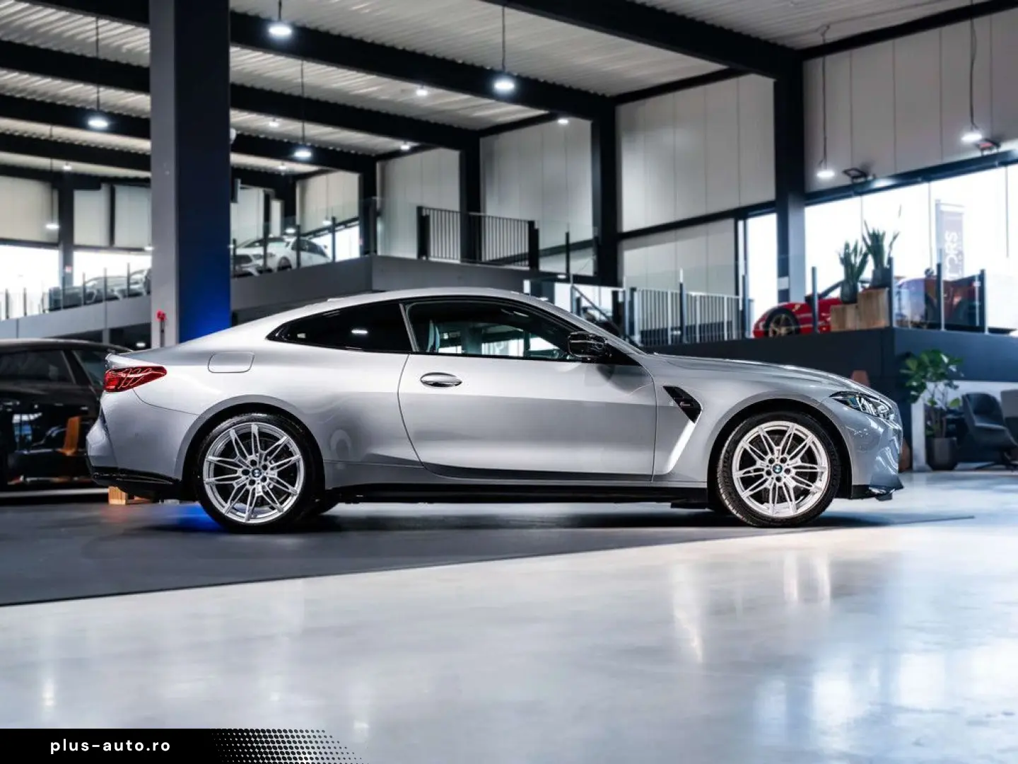 BMW M4 xDrive Competition - 360