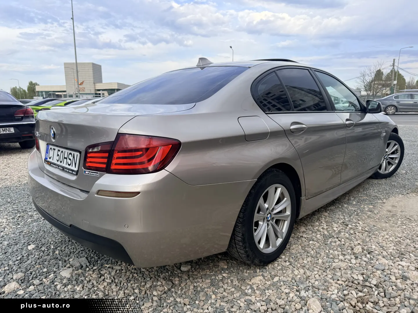 525xdrive M pachet 6500e avans 5500e in rate directe