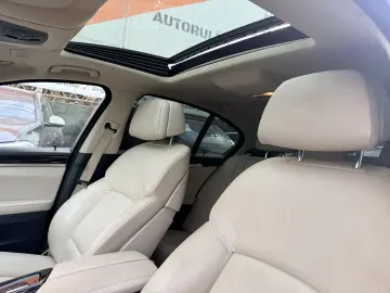 525xdrive M pachet 6500e avans 5500e in rate directe