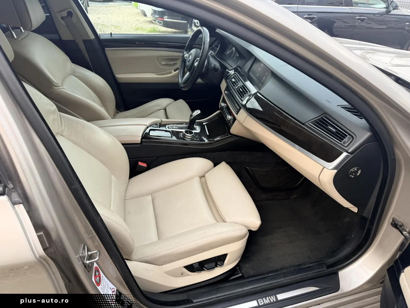 525xdrive M pachet 6500e avans 5500e in rate directe