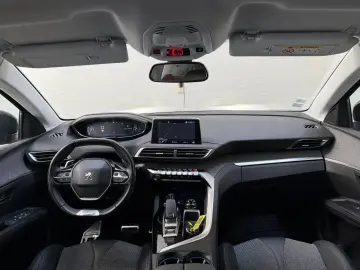 Peugeot 5008 Gen-Ii-2016