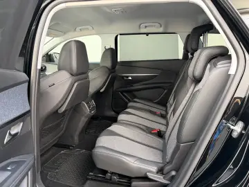 Peugeot 5008 Gen-Ii-2016