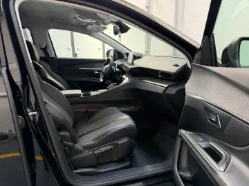 Peugeot 5008 Gen-Ii-2016