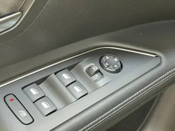 Peugeot 5008 Gen-Ii-2016