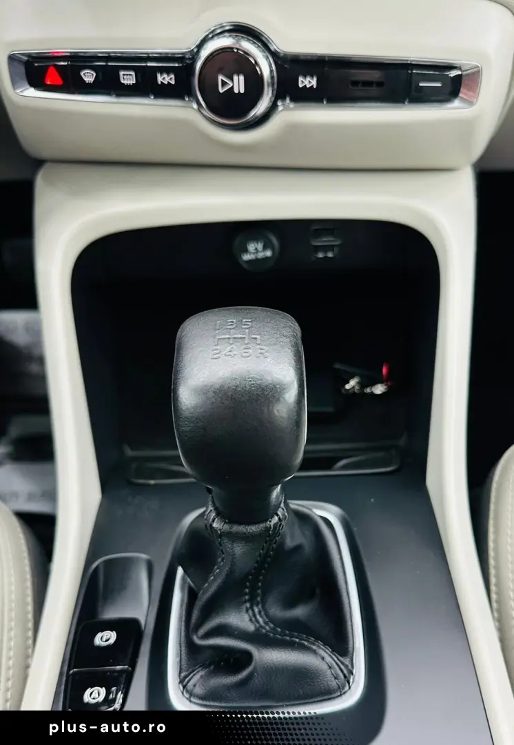 VOLVO Xc-40 2020 2.0D E6 Garantie 12 Luni Rate Avans 0 Doar