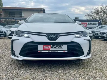Toyota Corolla 1.5 Benzina