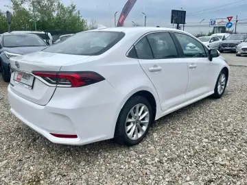 Toyota Corolla 1.5 Benzina