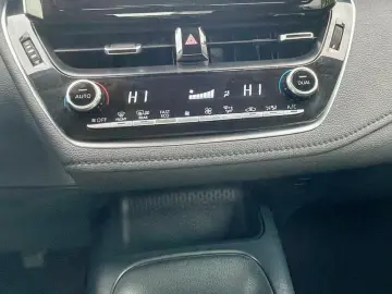 Toyota Corolla 1.5 Benzina