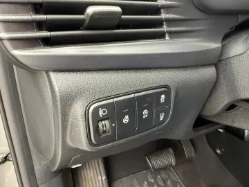 Hyundai I20 1.0 l T-GDi M-Hybrid 100CP 7DCT 5DR Led Line