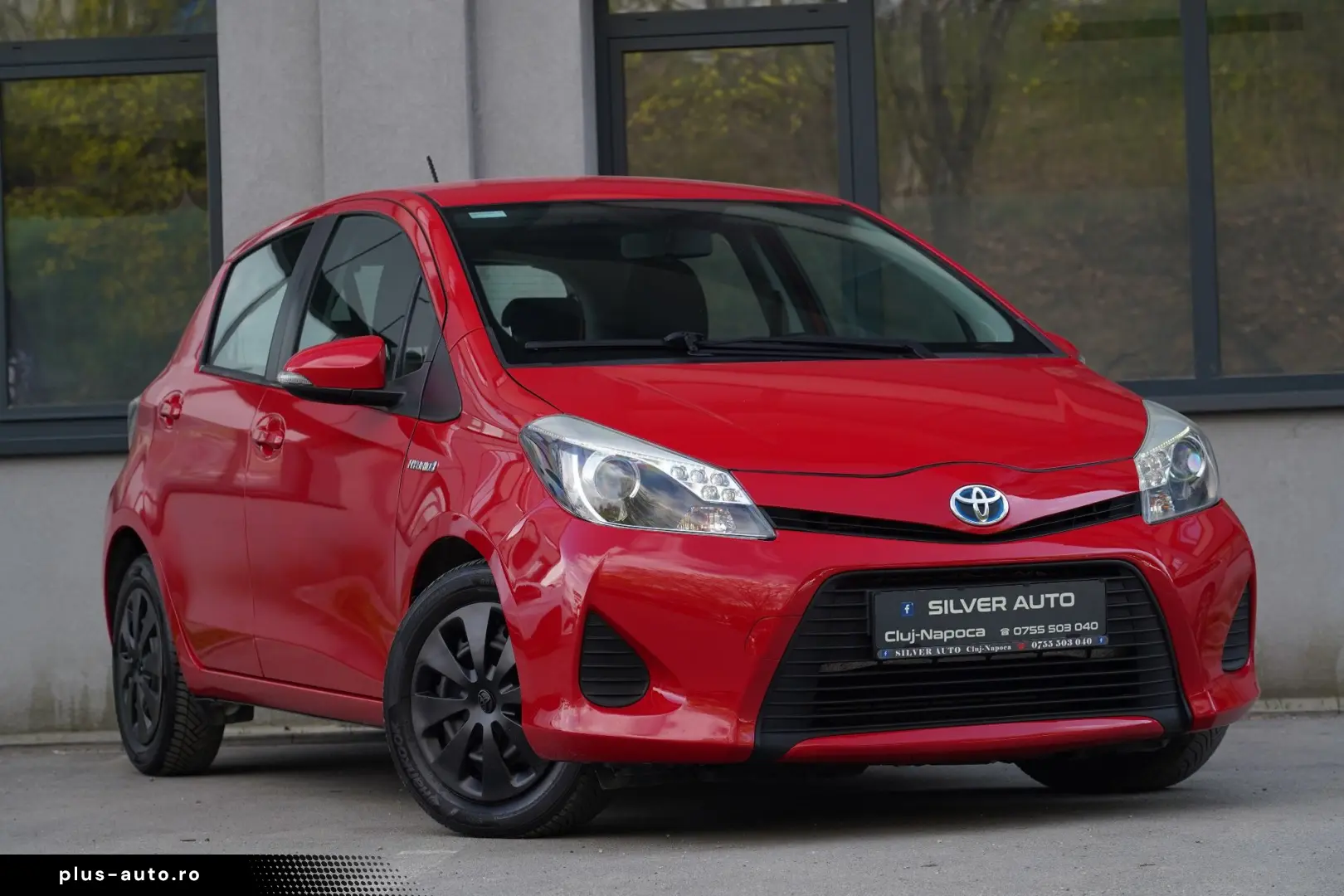 Toyota Yaris 1.5 VVT-i HSD Sol