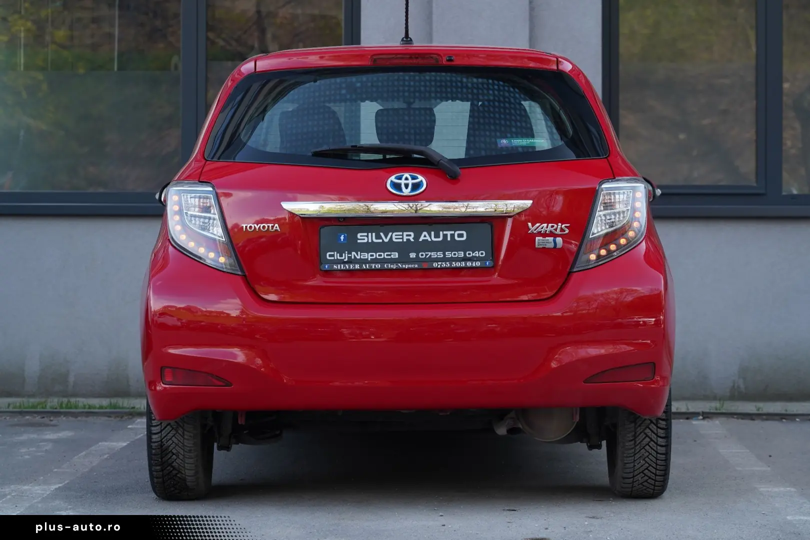 Toyota Yaris 1.5 VVT-i HSD Sol