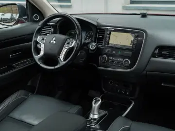 Mitsubishi Outlander 2.0 4WD Plus