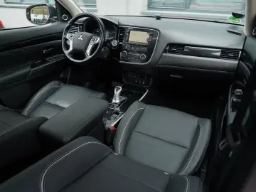 Mitsubishi Outlander 2.0 4WD Plus