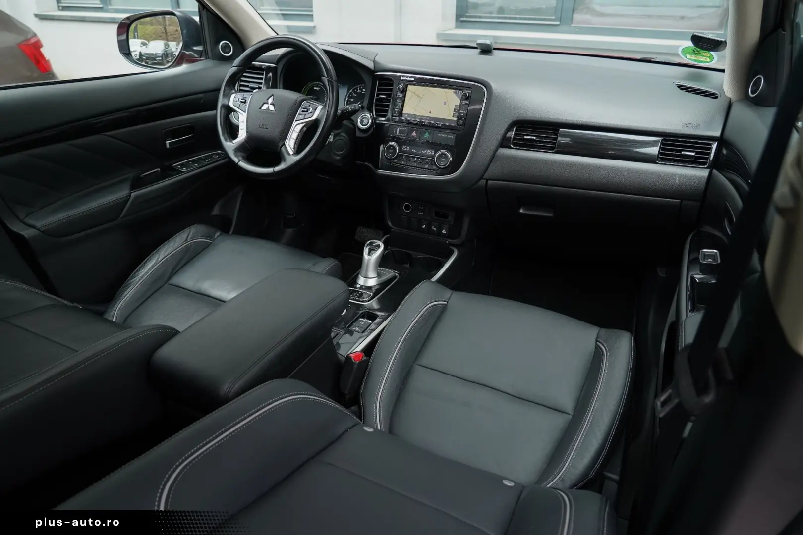 Mitsubishi Outlander 2.0 4WD Plus