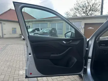 Skoda Scala 1.0TSI 110CP LED Scaune Incalzite Climatronic Ga