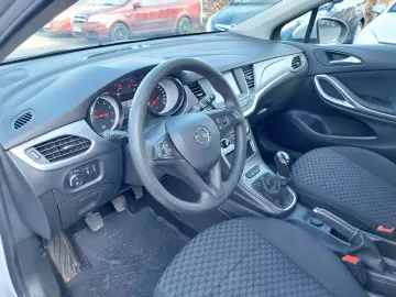 Opel Astra K 5 usi Benzina