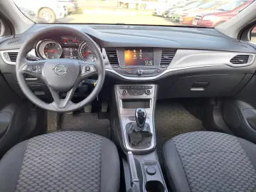 Opel Astra K 5 usi Benzina