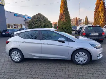 Opel Astra K 5 usi Benzina