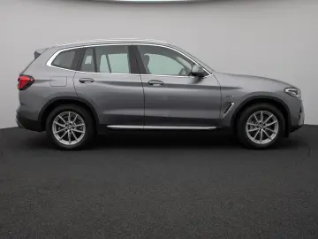 BMW X3 xD30e Panorama Kamera DAB HiFi Lenkrhz Sport