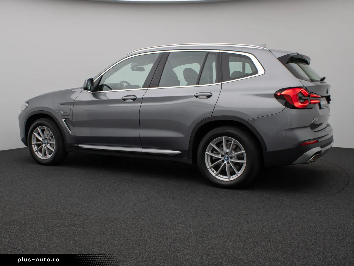 BMW X3 xD30e Panorama Kamera DAB HiFi Lenkrhz Sport