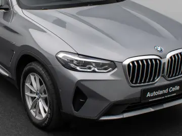 BMW X3 xD30e Panorama Kamera DAB HiFi Lenkrhz Sport