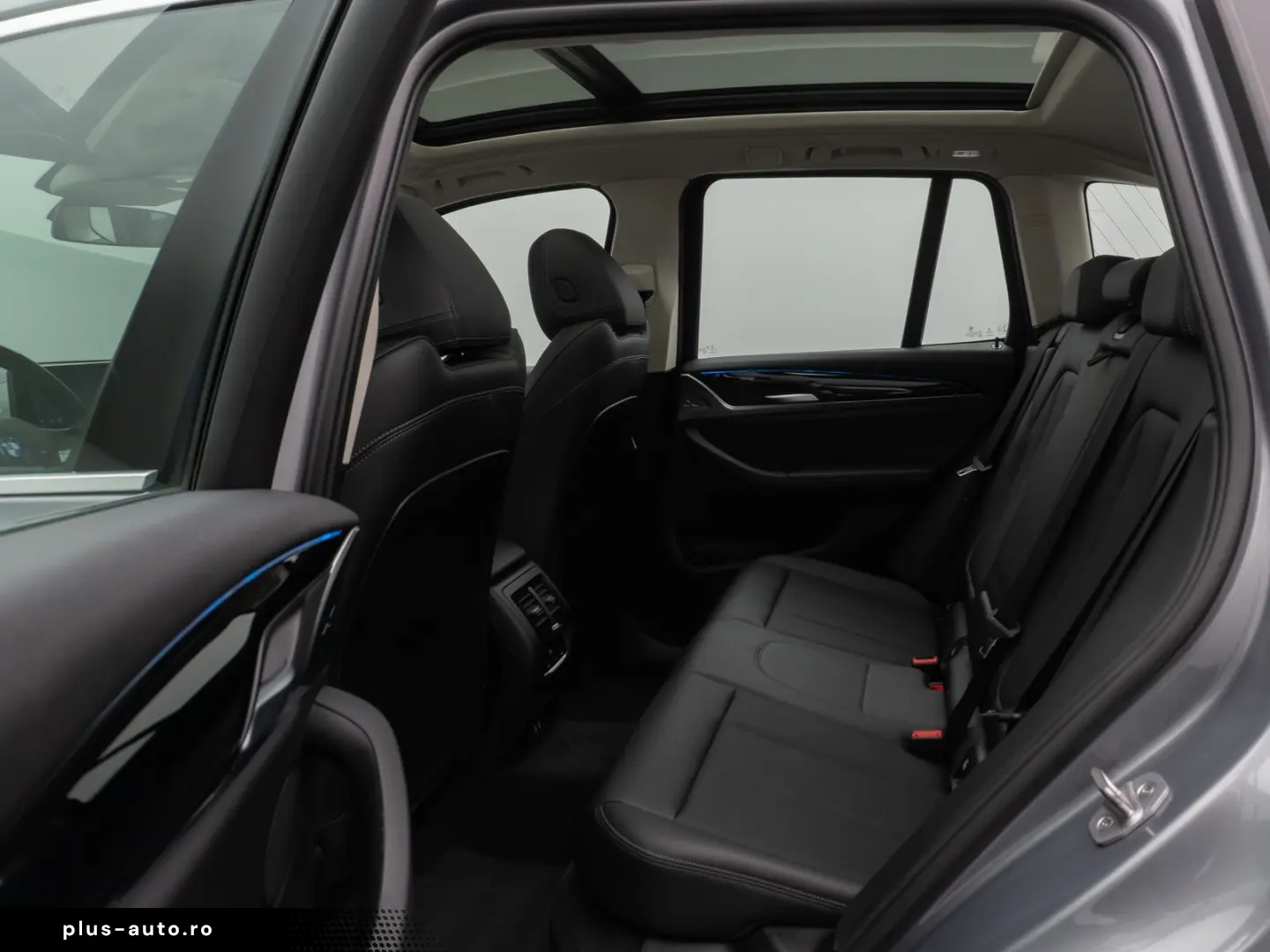 BMW X3 xD30e Panorama Kamera DAB HiFi Lenkrhz Sport