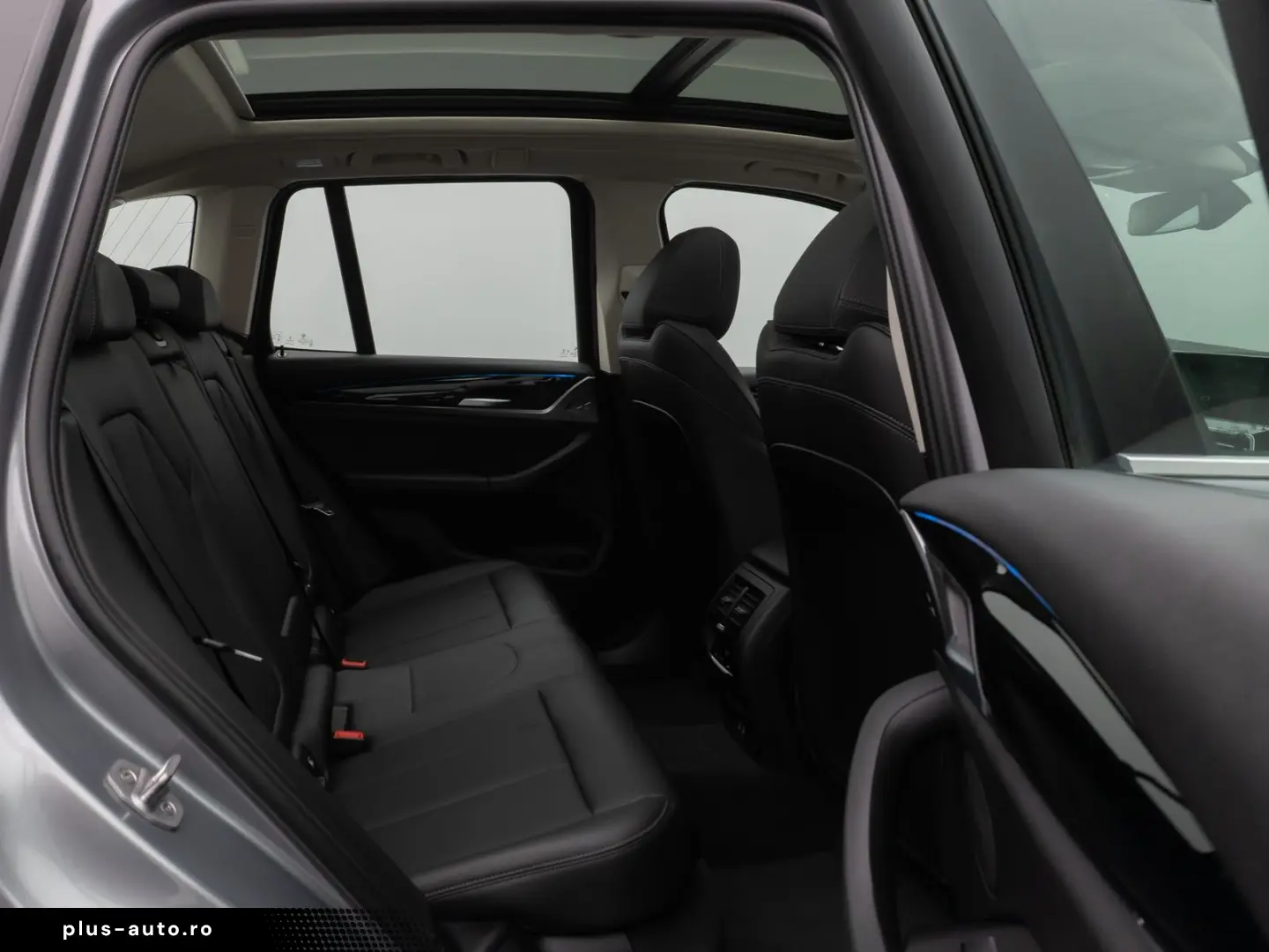 BMW X3 xD30e Panorama Kamera DAB HiFi Lenkrhz Sport