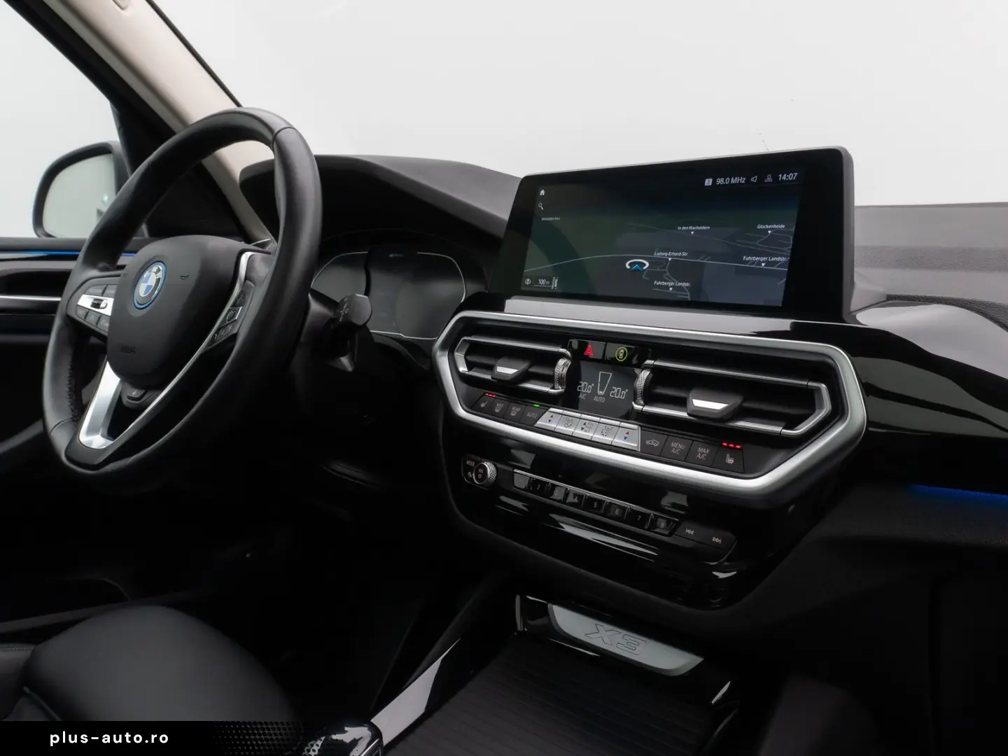 BMW X3 xD30e Panorama Kamera DAB HiFi Lenkrhz Sport