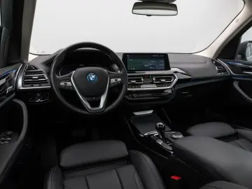 BMW X3 xD30e Panorama Kamera DAB HiFi Lenkrhz Sport