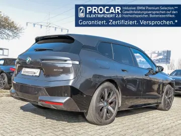BMW iX xDrive40 Sportpaket HuD Laser Skylounge AHK H