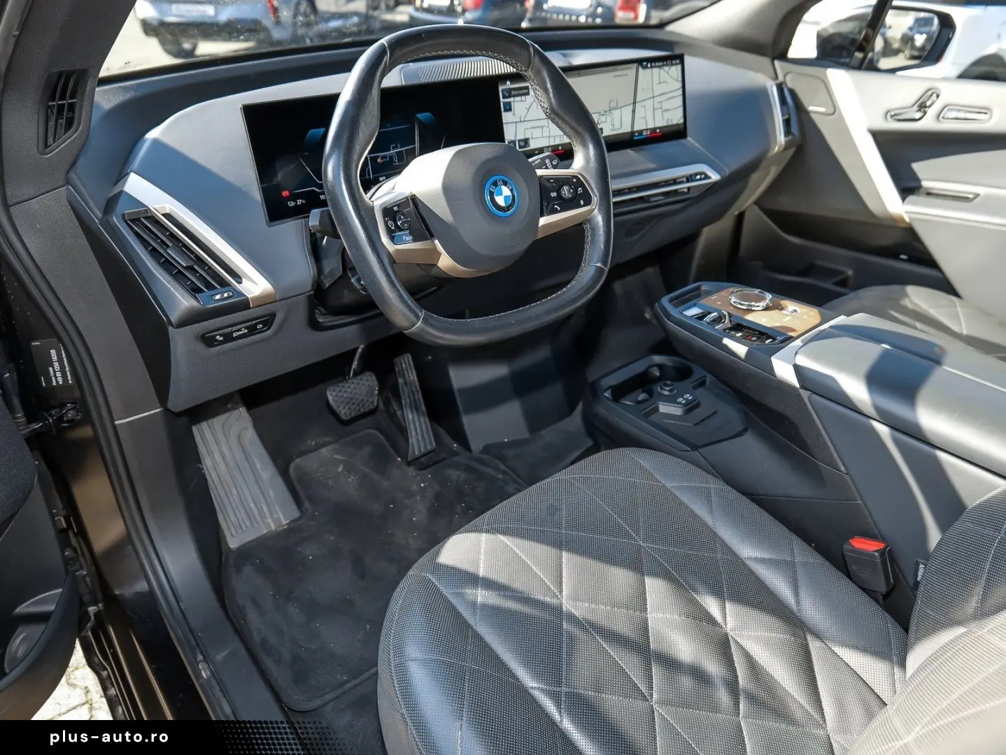 BMW iX xDrive40 Sportpaket HuD Laser Skylounge AHK H