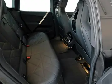 BMW iX50 xDrive Sport Leder Navi Panorama Sky Lounge