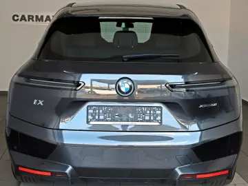 BMW iX50 xDrive Sport Leder Navi Panorama Sky Lounge