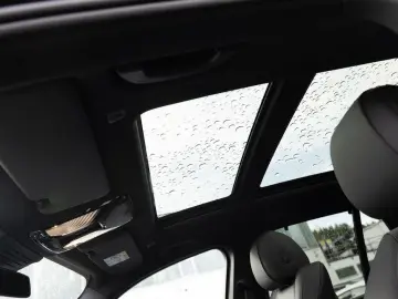 BMW X5 M60i PANO NAVI AKTIVLENKUNG H K SHZ MEMORY