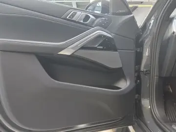 BMW X6 xDr40d MSport Pro AHK 22Zoll Luftfeder UPE137