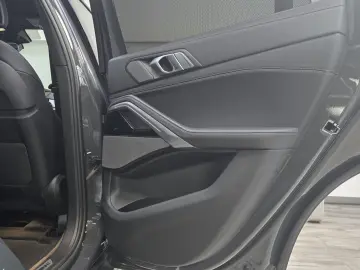 BMW X6 xDr40d MSport Pro AHK 22Zoll Luftfeder UPE137