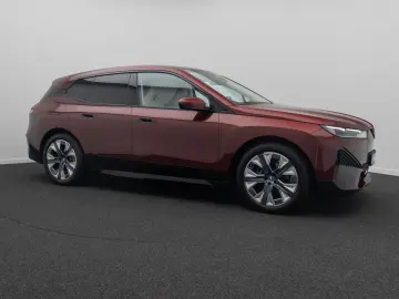 BMW iX xD40 Edition Sport DAB Kamera Komfort 21Zoll