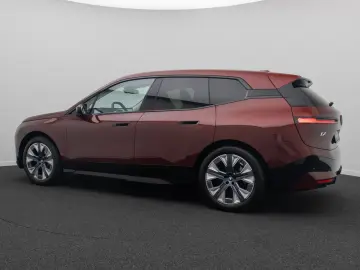 BMW iX xD40 Edition Sport DAB Kamera Komfort 21Zoll