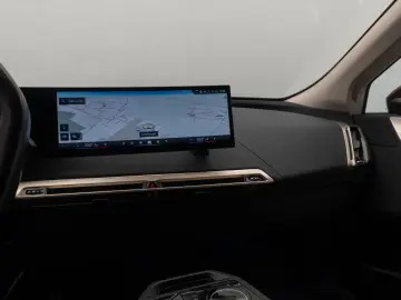 BMW iX xD40 Edition Sport DAB Kamera Komfort 21Zoll