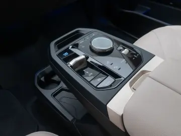 BMW iX xD40 Edition Sport DAB Kamera Komfort 21Zoll