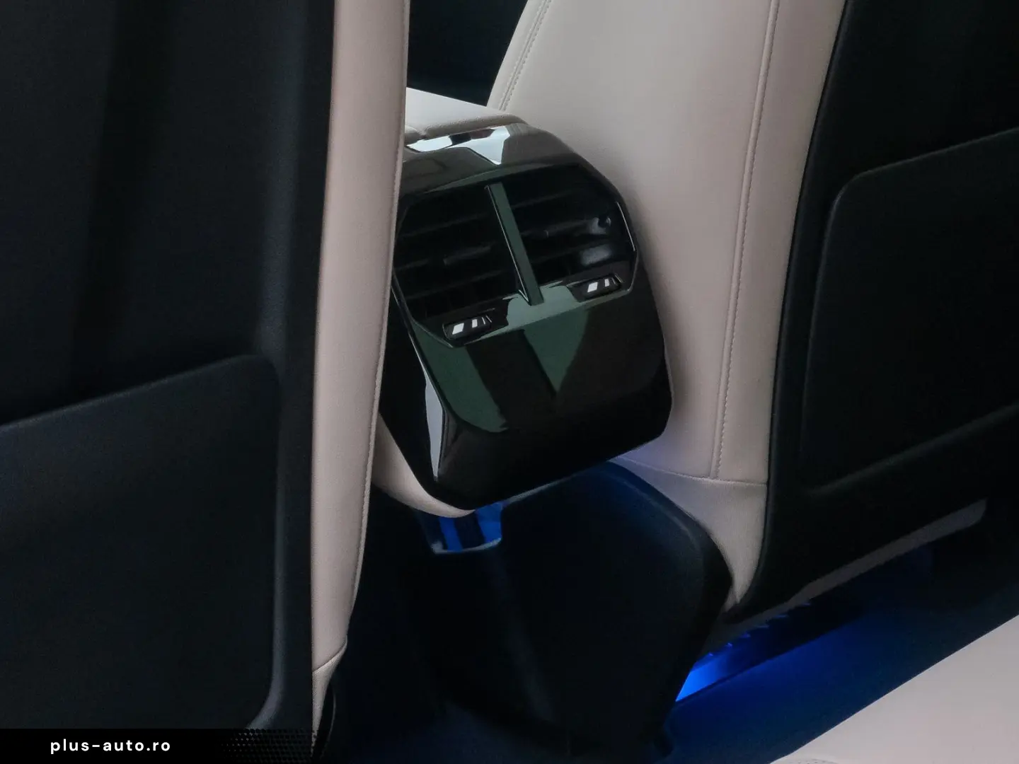 BMW iX xD40 Edition Sport DAB Kamera Komfort 21Zoll