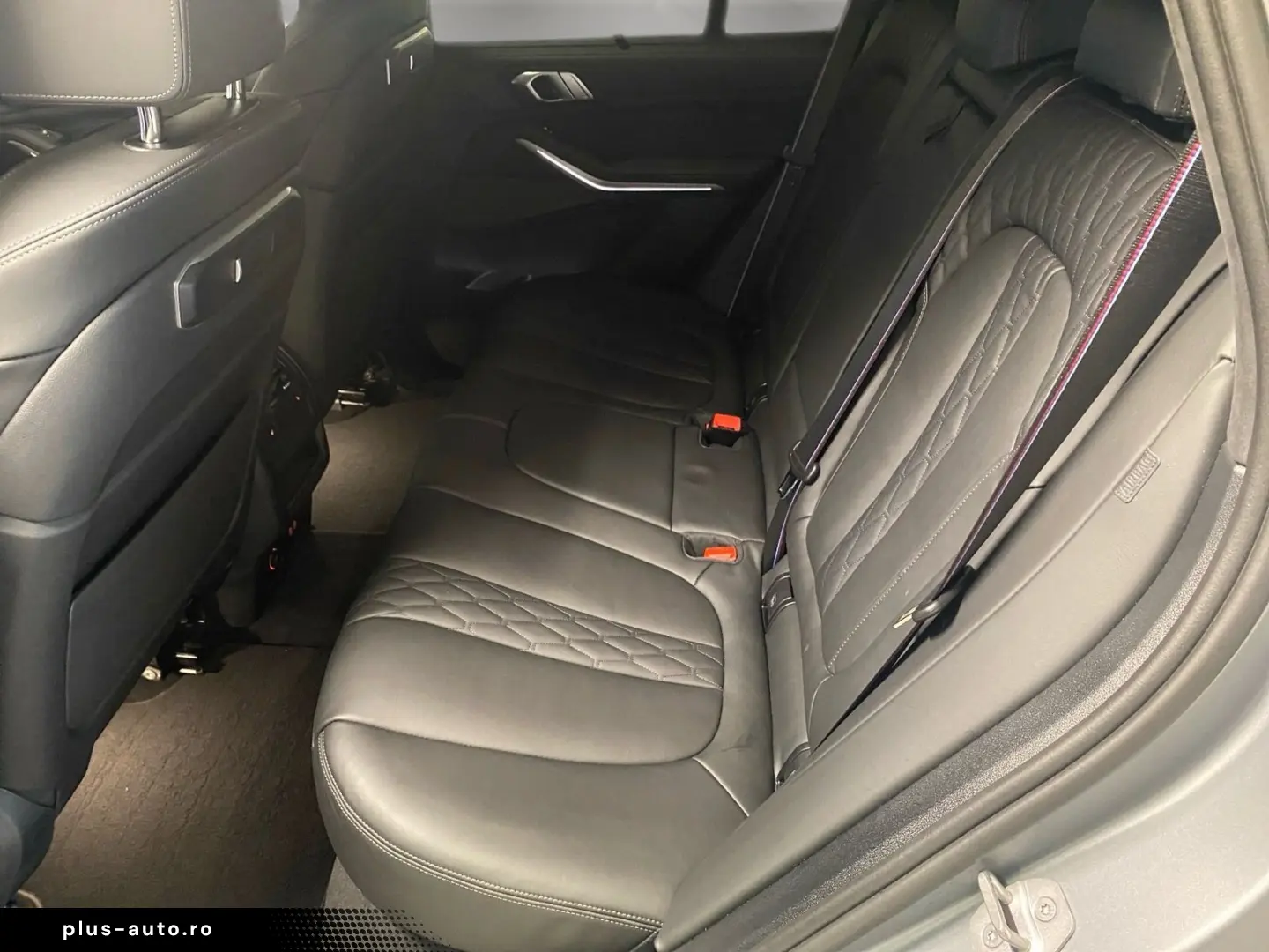 BMW X5 xDrive30d M Sport Standheizung Massage AHK