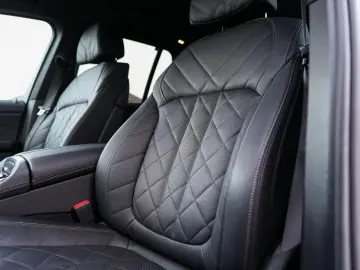 BMW X5 xDrive40d M-Sport AHK ACC PANO Sitzlüft 360