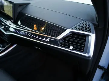 BMW X5 xDrive40d M-Sport AHK ACC PANO Sitzlüft 360