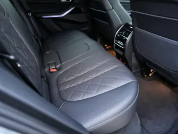 BMW X5 xDrive40d M-Sport AHK ACC PANO Sitzlüft 360