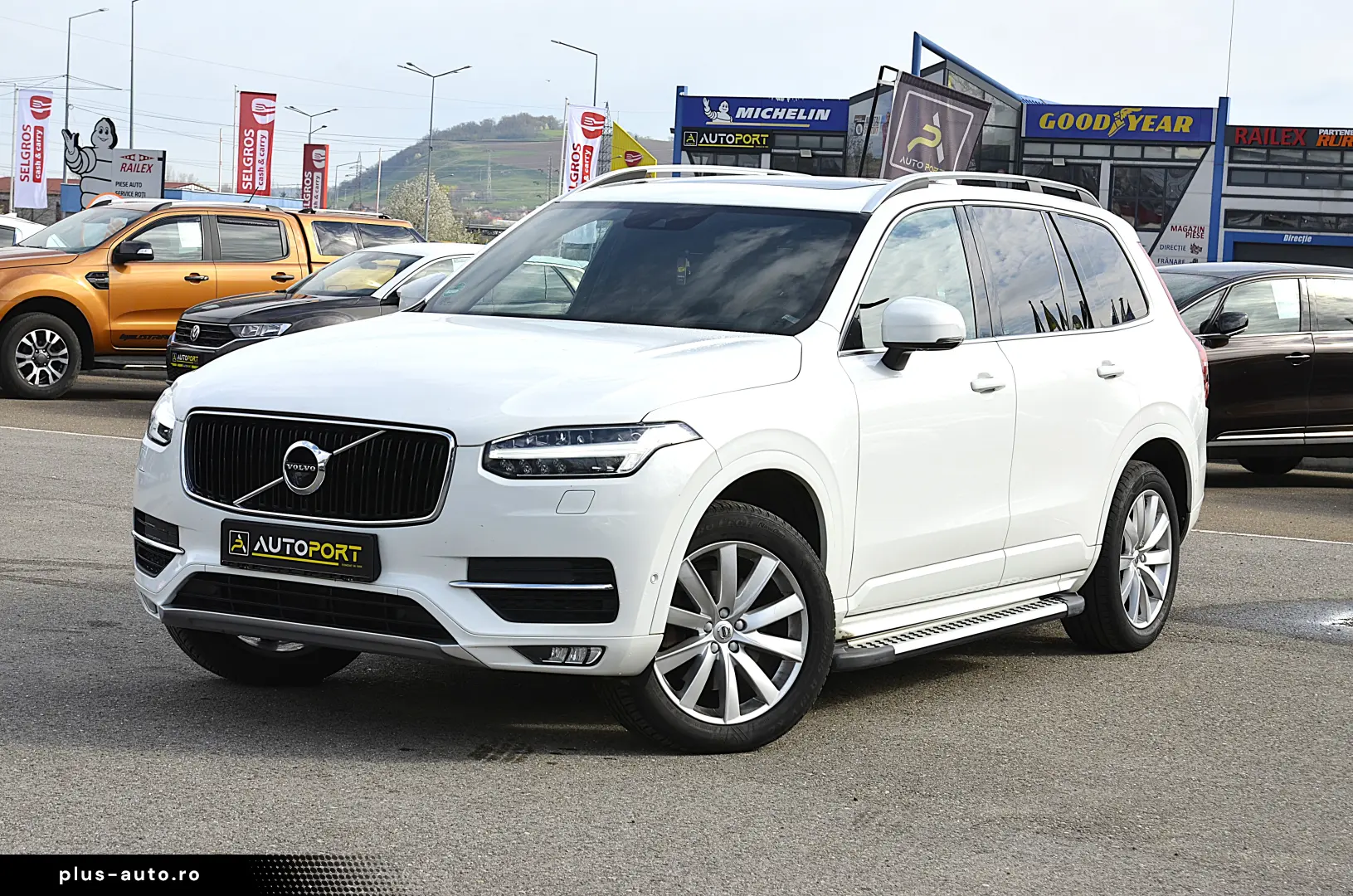 Volvo XC90 Momentum Plus 2.0 D5 AWD GEARTRONIC