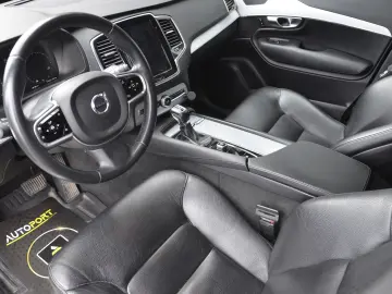 Volvo XC90 Momentum Plus 2.0 D5 AWD GEARTRONIC