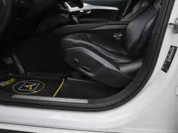 Volvo XC90 Momentum Plus 2.0 D5 AWD GEARTRONIC