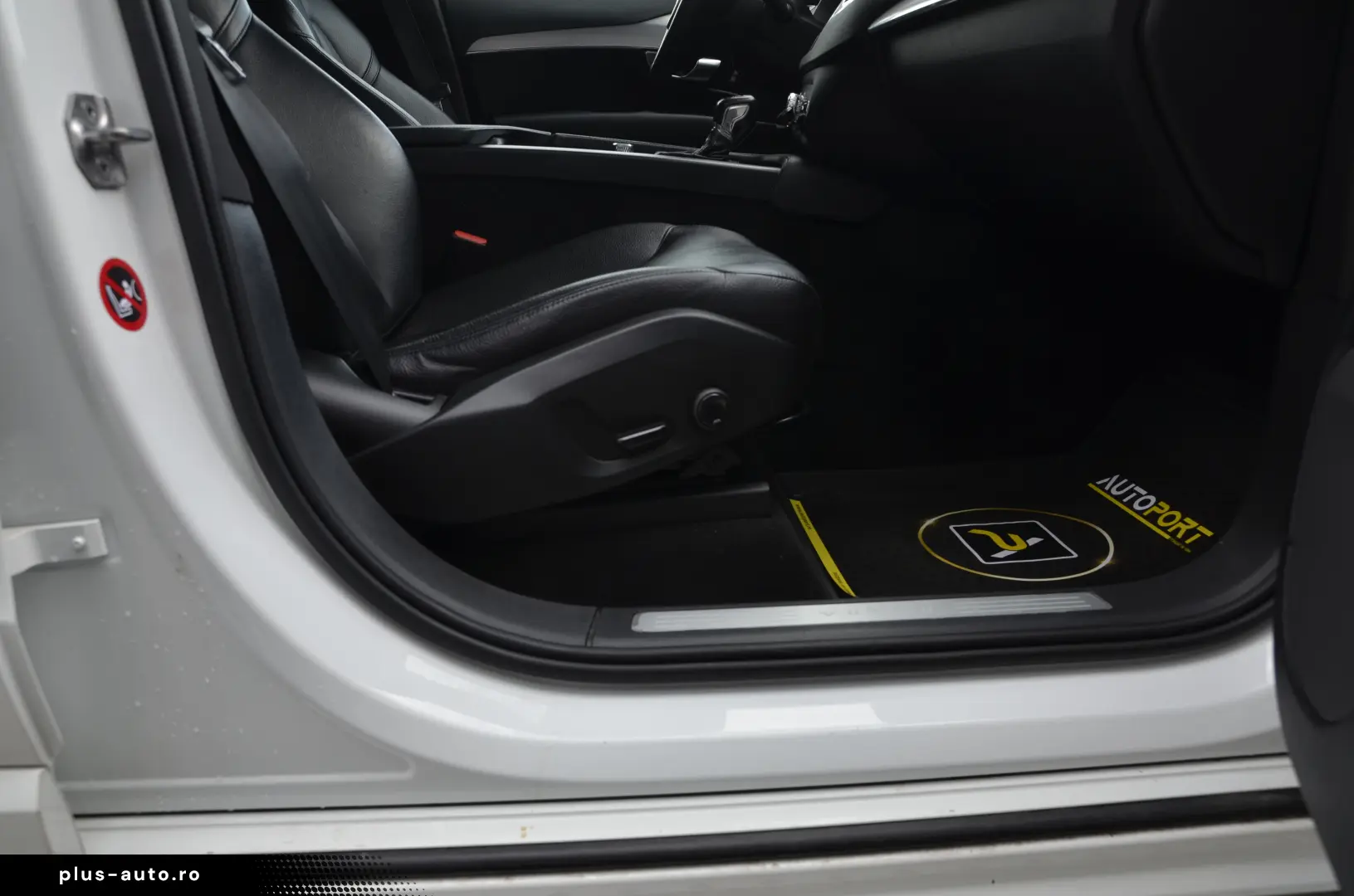 Volvo XC90 Momentum Plus 2.0 D5 AWD GEARTRONIC