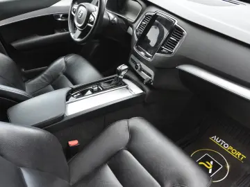 Volvo XC90 Momentum Plus 2.0 D5 AWD GEARTRONIC